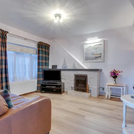 2 Bed In Whitby Oc-W985 Whitby